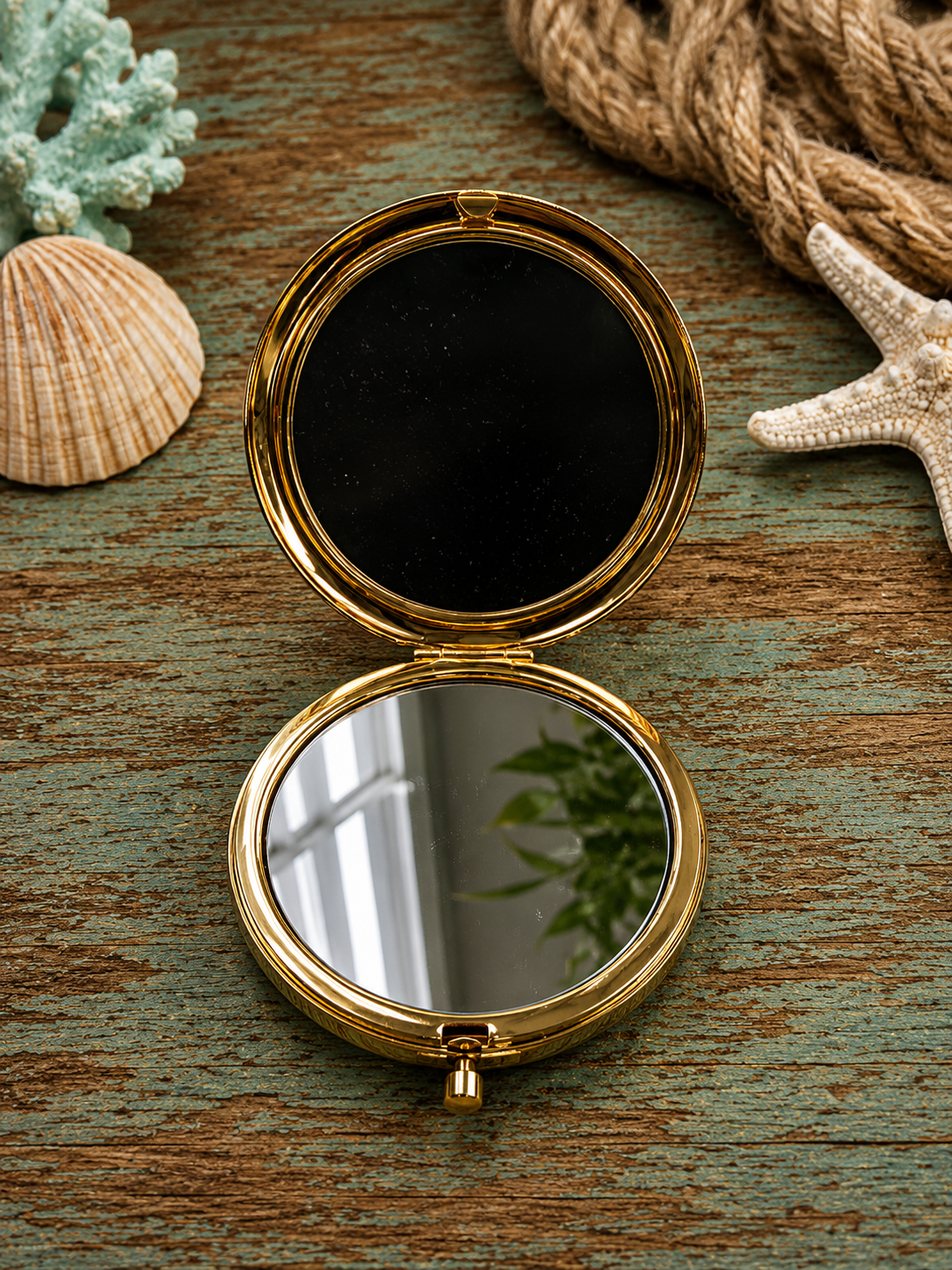 Compact Mirror
